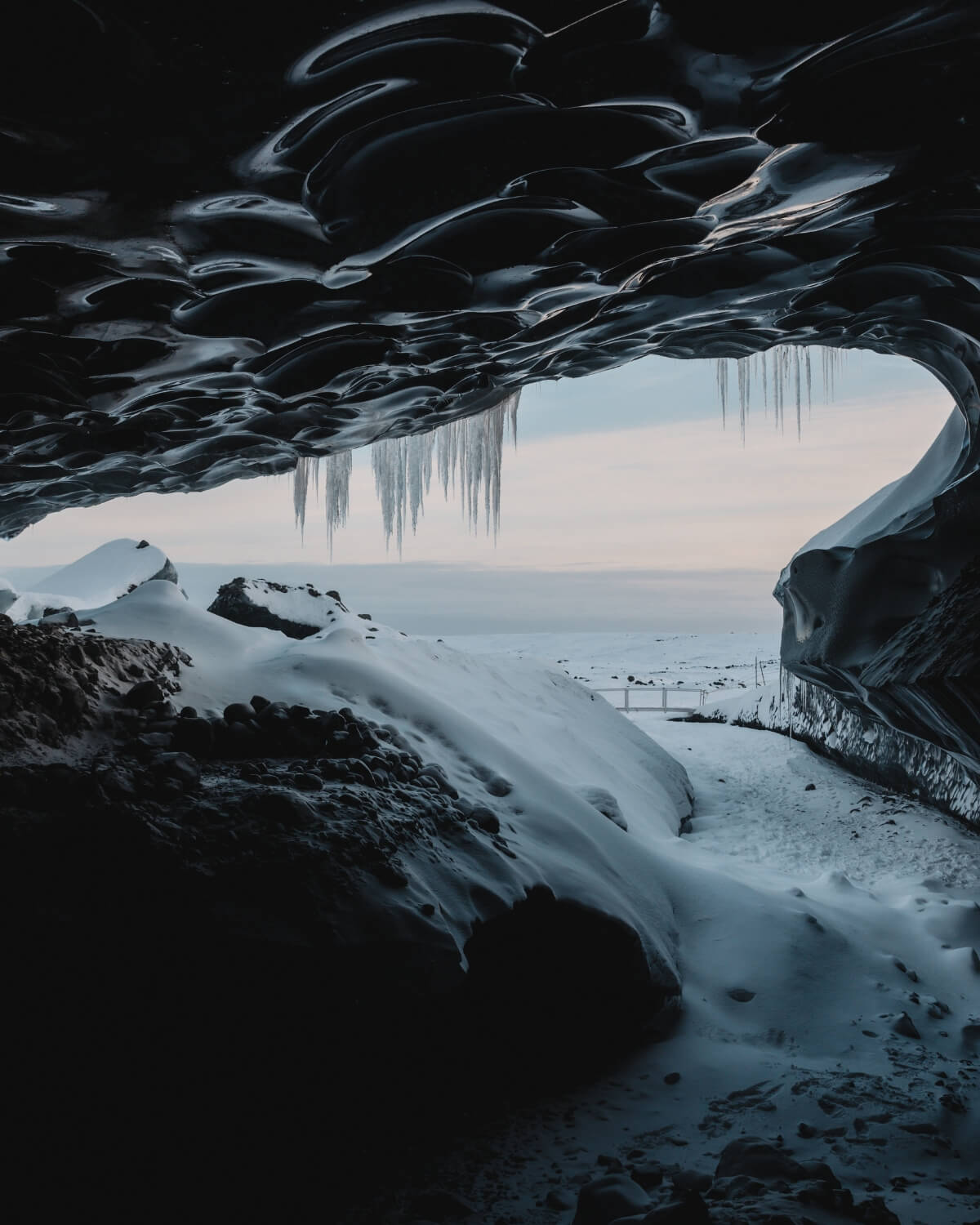 Blick aus der Eishöhle