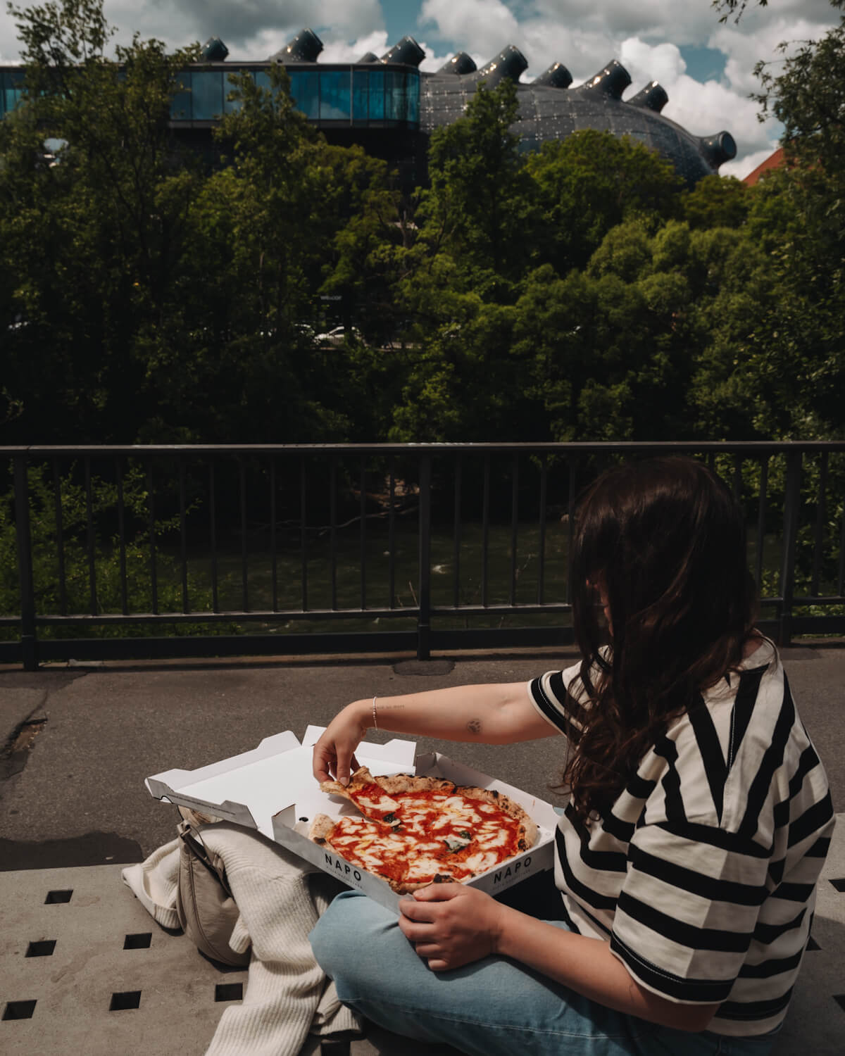 Pizza von Napo an der Mur