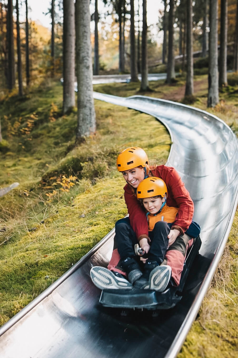 Sommerrodeln im Kungsbygget Äventyrspark in Halland