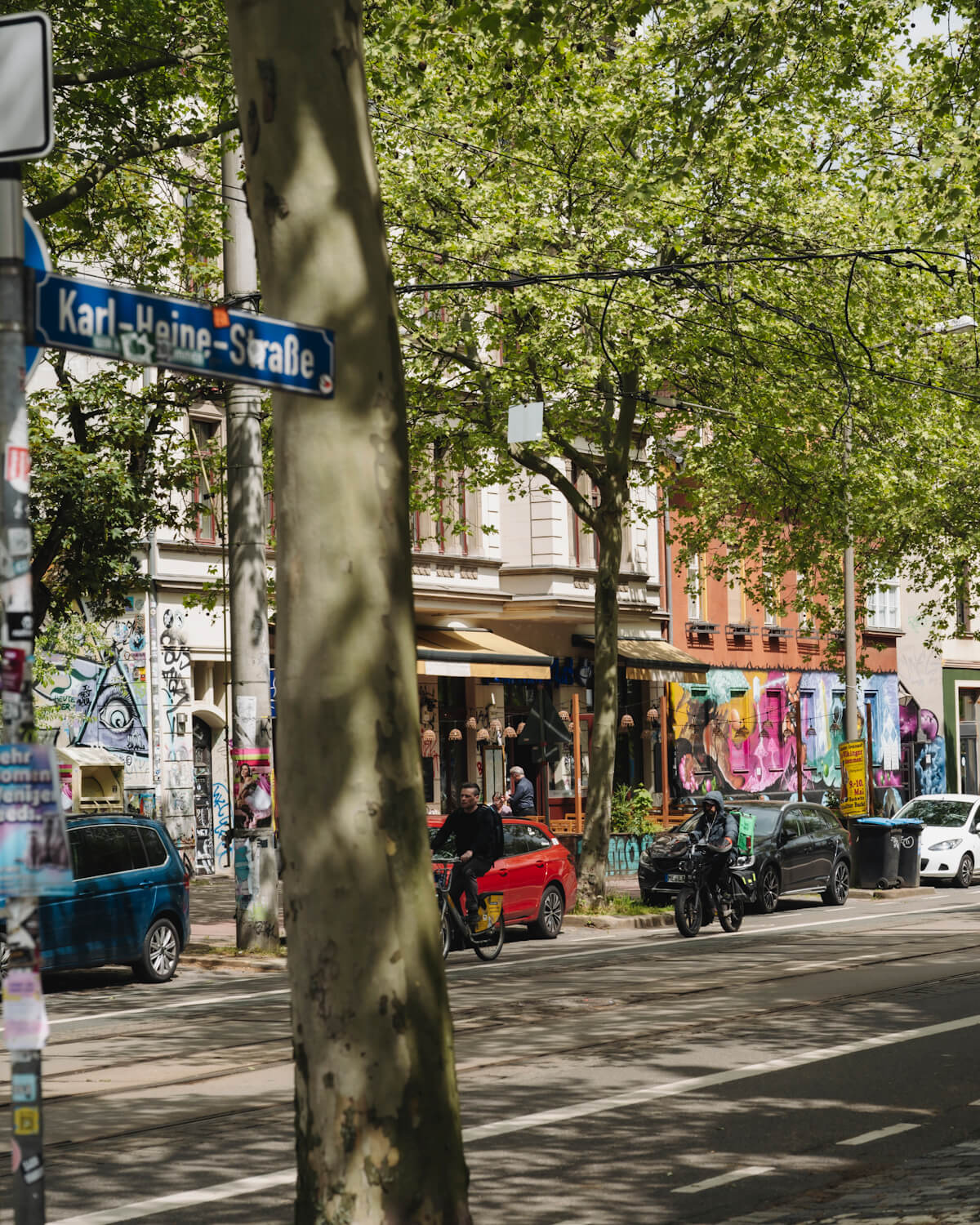 Unterwegs auf der Karl-Heine-Straße in Leipzig